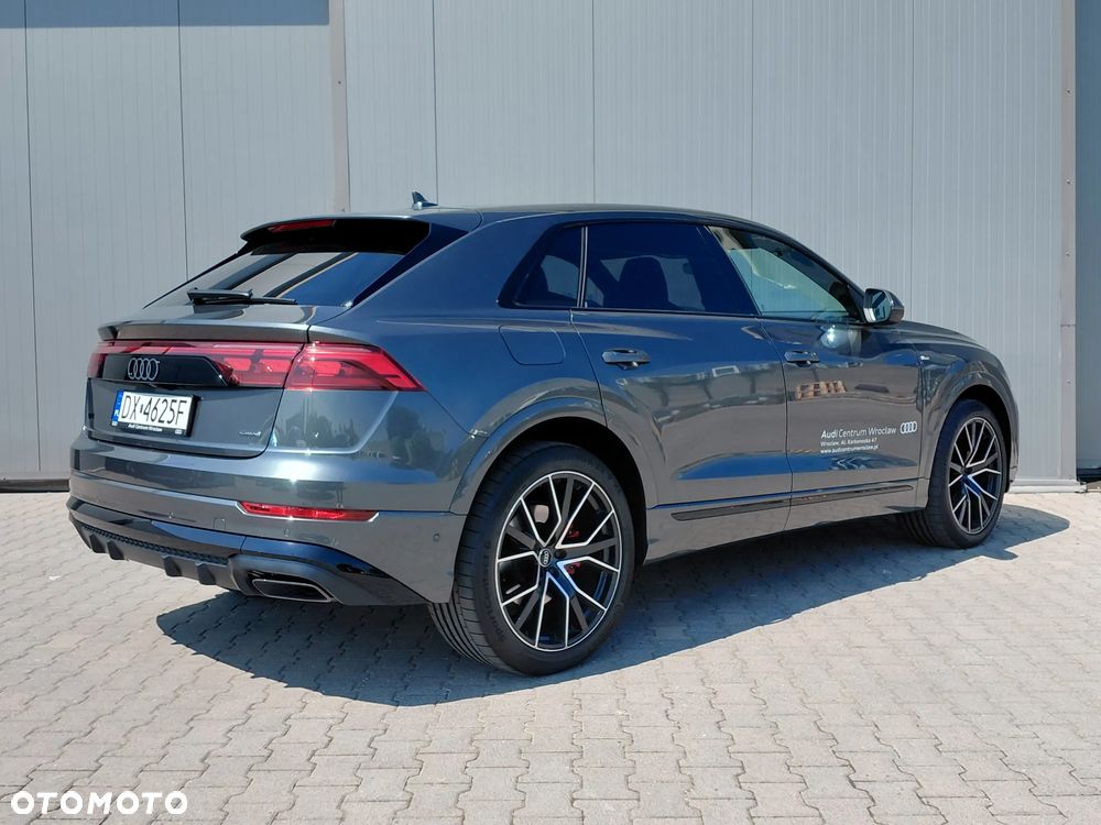 Audi Q8 55 TFSI e PHEV Quattro Tiptronic - 2