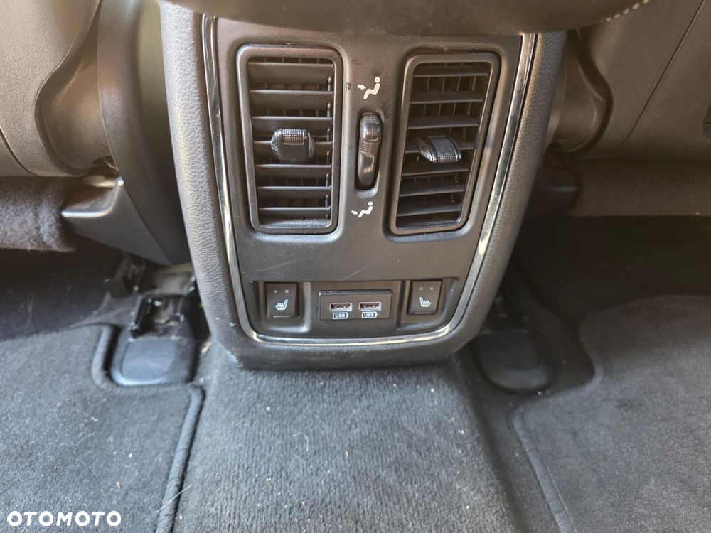 Jeep Grand Cherokee - 27