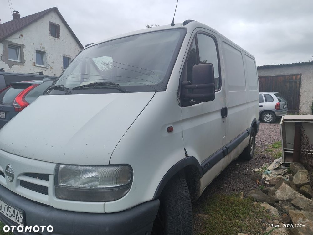 Nissan Interstar - 2