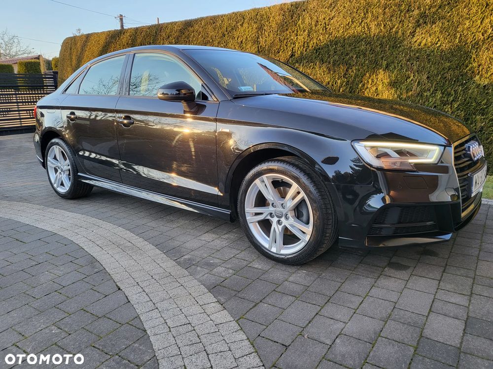 Audi A3 Limousine 35 TFSI Sport S tronic - 4