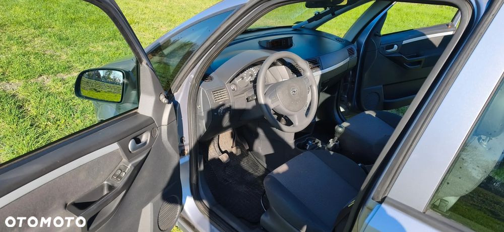 Opel Meriva 1.6 (Essentia) - 5
