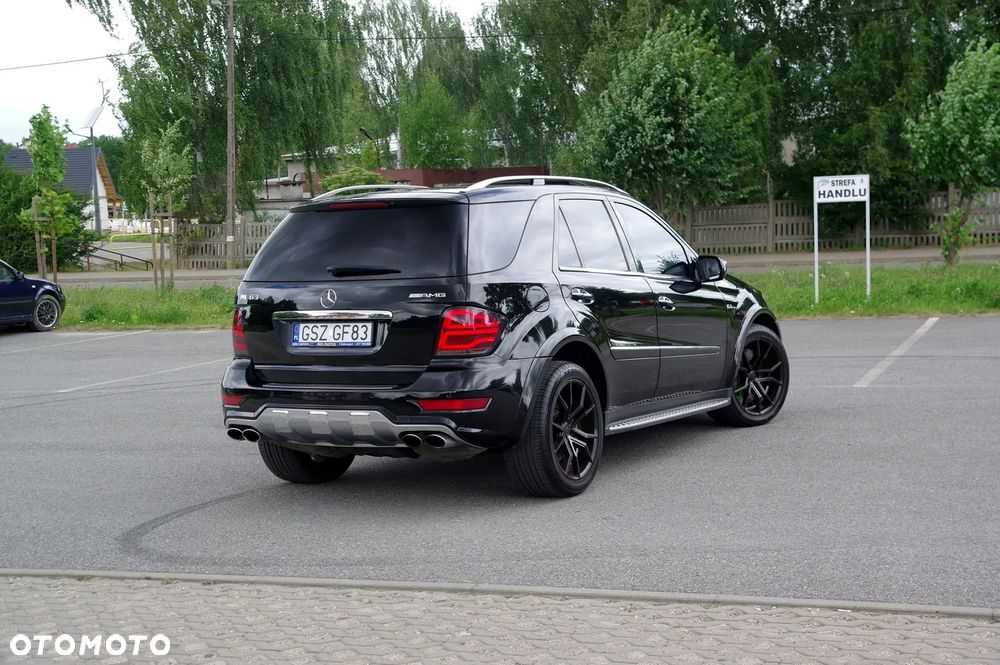 Mercedes-Benz ML 63 AMG 4Matic 7G-TRONIC 10th Anniversary - 2