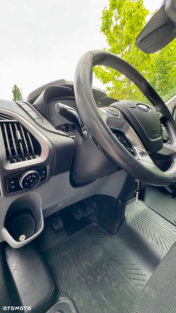 Ford Transit Custom L2H2 średni  xenon kamera idealny 2.0 TDCI blaszak krótki L1H2 VAT FV faktura 23% 3 miejsca / osobowy blaszak podwójne drzwi z obu stron - 32