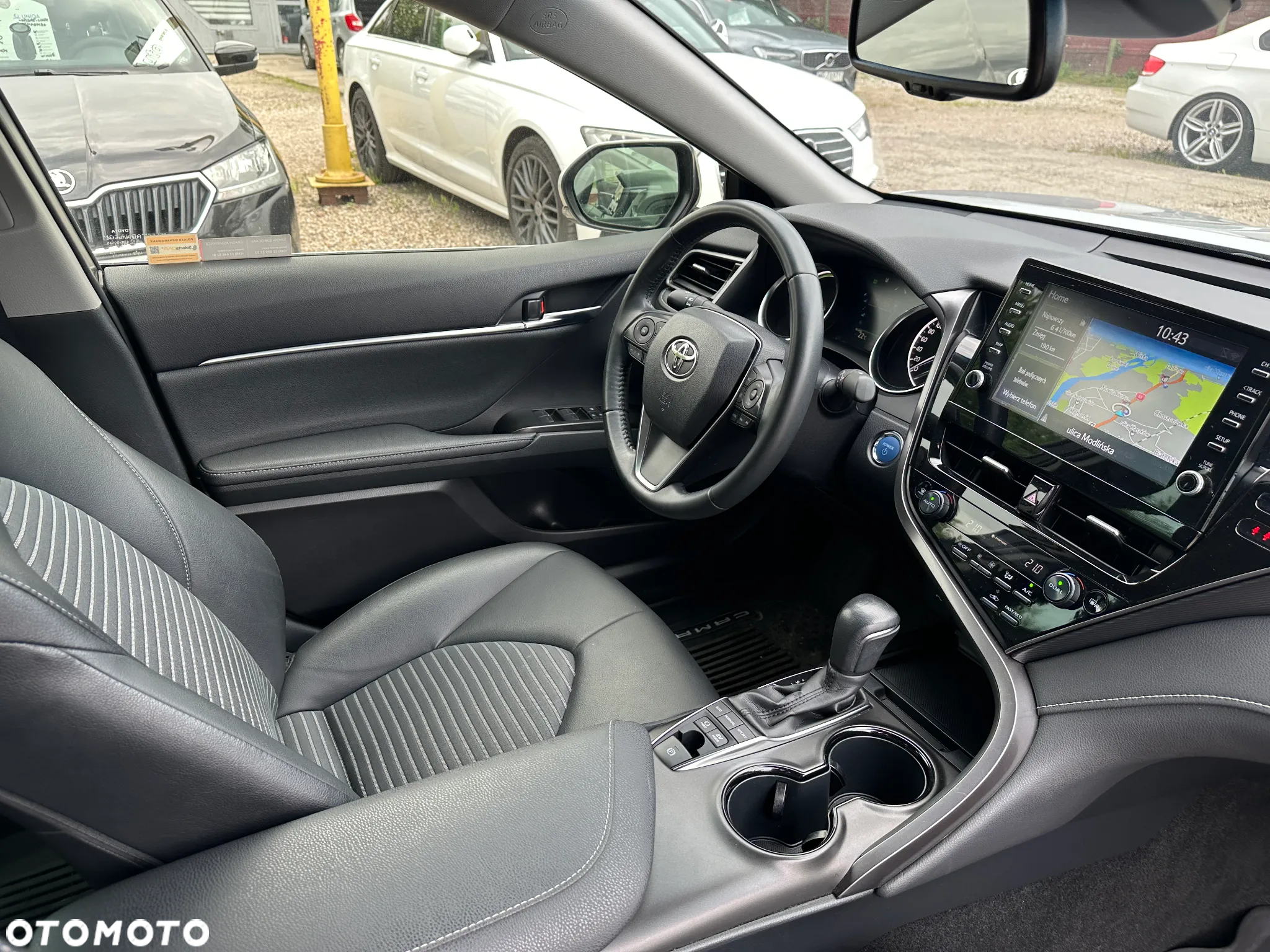 Toyota Camry 2.5 Hybrid Prestige CVT - 26