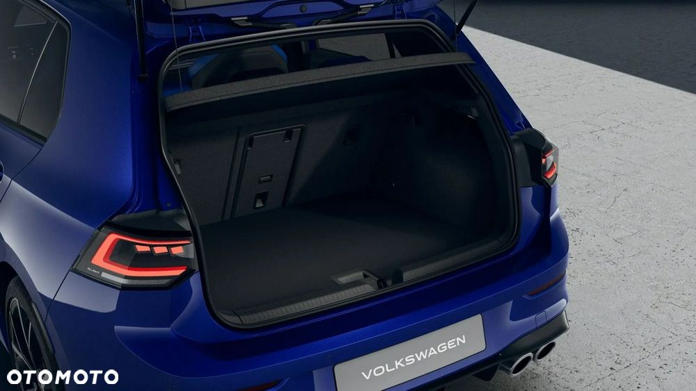 Volkswagen Golf - 8