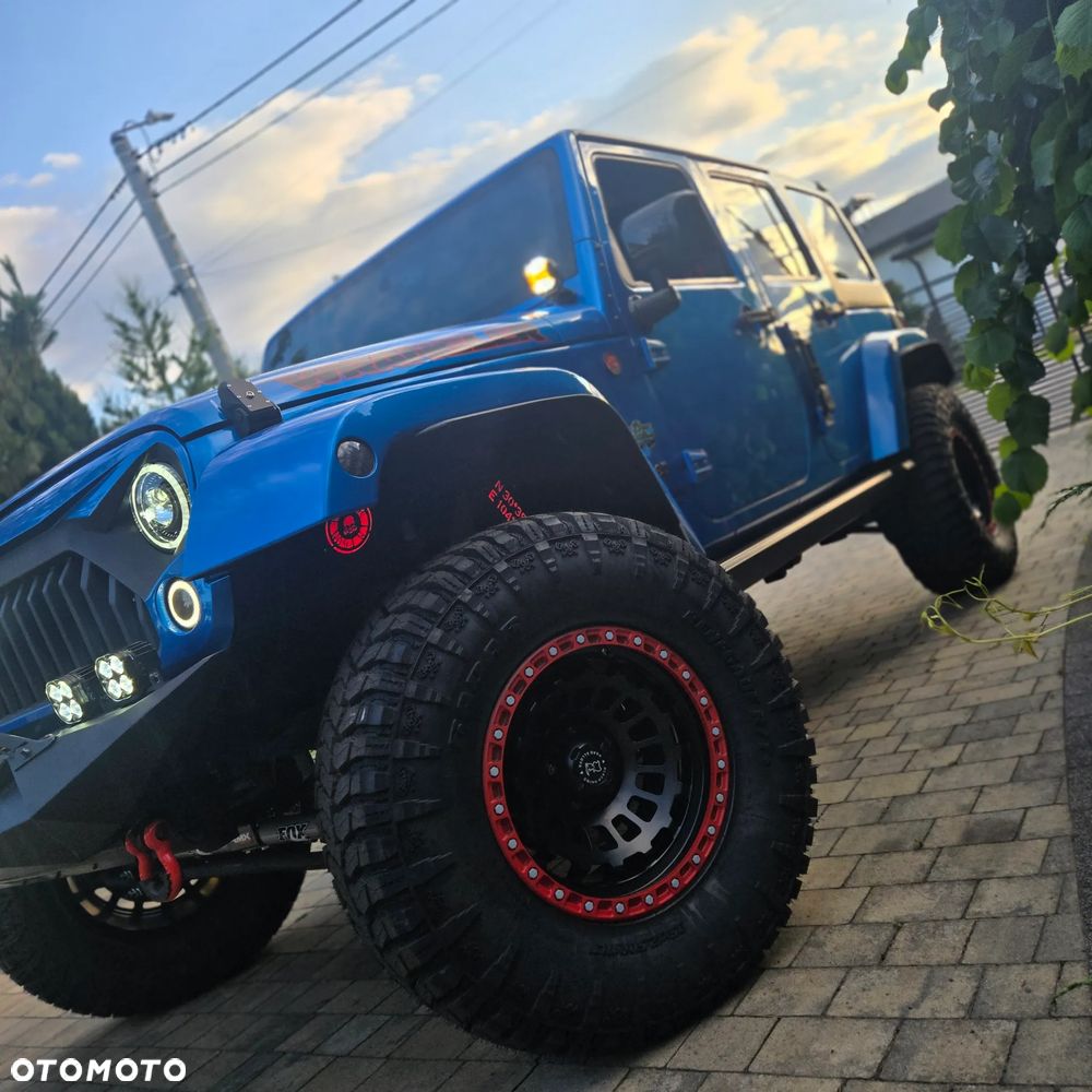 Jeep Wrangler 3.6 Unlim Sahara - 19