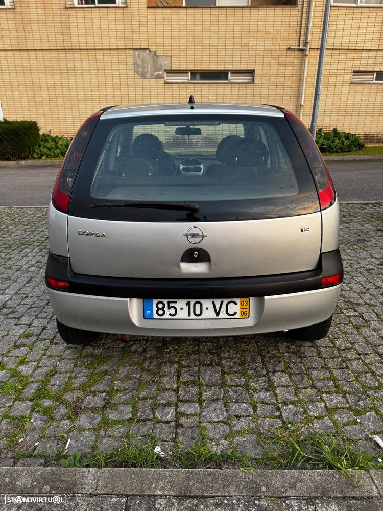 Opel Corsa 1.2 16V Confort - 4