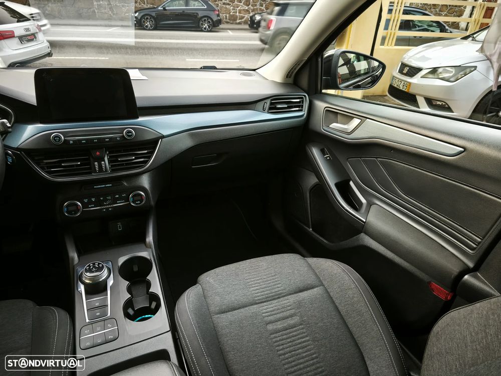 Ford Focus 1.5 EcoBlue S&S Aut. ACTIVE - 27