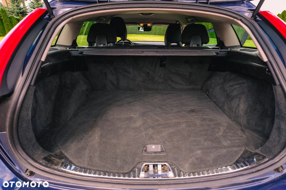 Volvo V60 D4 Drive-E Momentum - 27