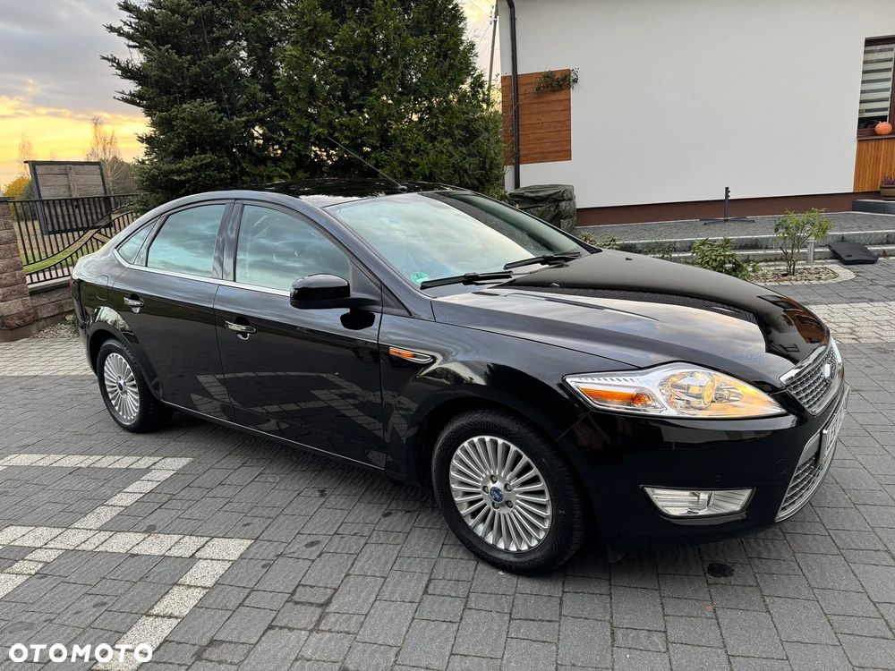 Ford Mondeo 2.0 Ghia - 34