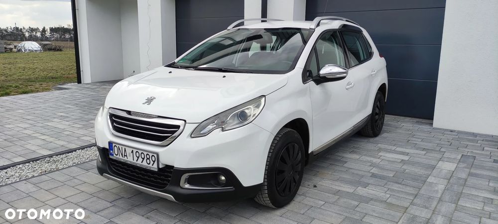 Peugeot 2008 1.6 e-HDi Allure S&S - 9