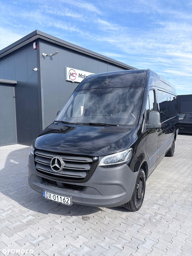 Mercedes-Benz Sprinter - 1