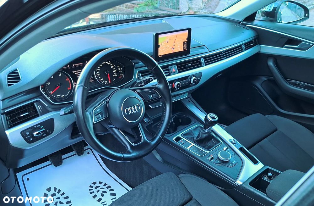 Audi A4 Avant 2.0 TDI - 17