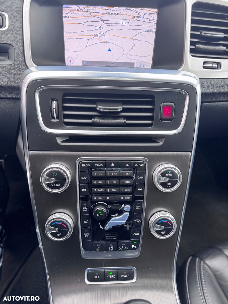 Volvo V60 D5 AWD Basic - 7