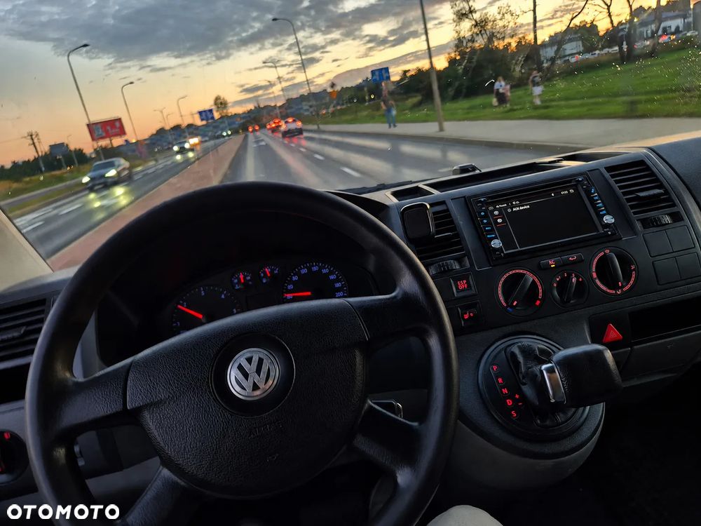 Volkswagen Transporter - 7