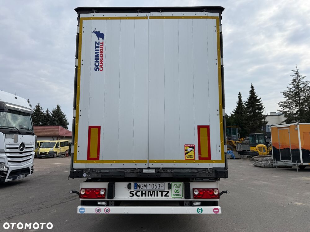 Schmitz Cargobull SCB - 3