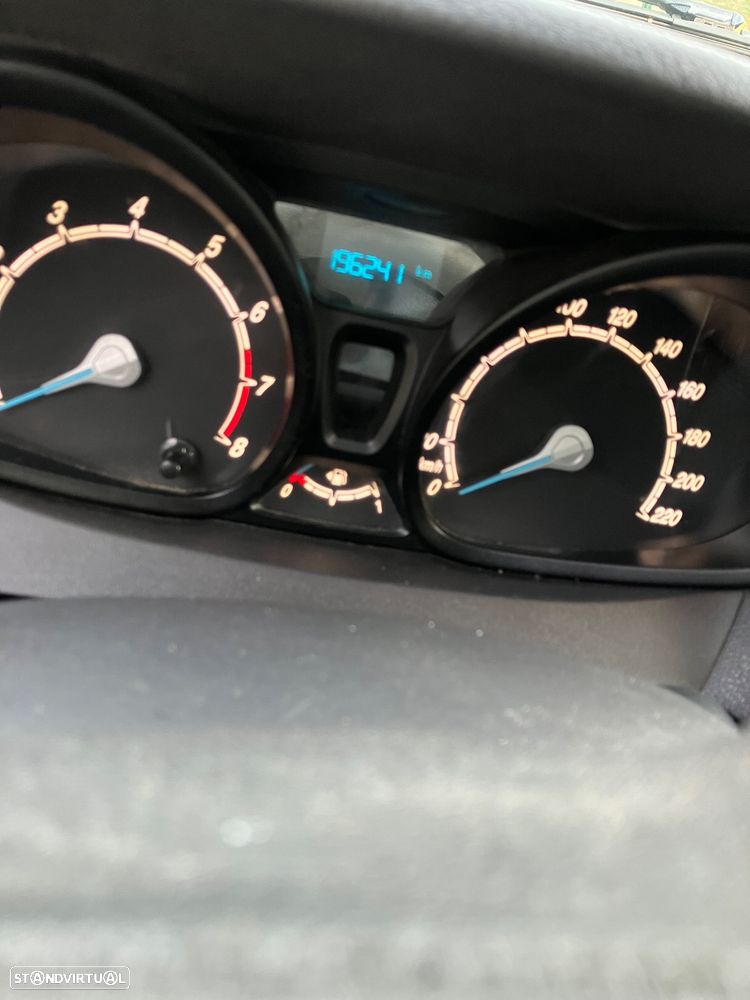 Ford Tourneo Courier 1.0 EcoBoost Ambiente - 13