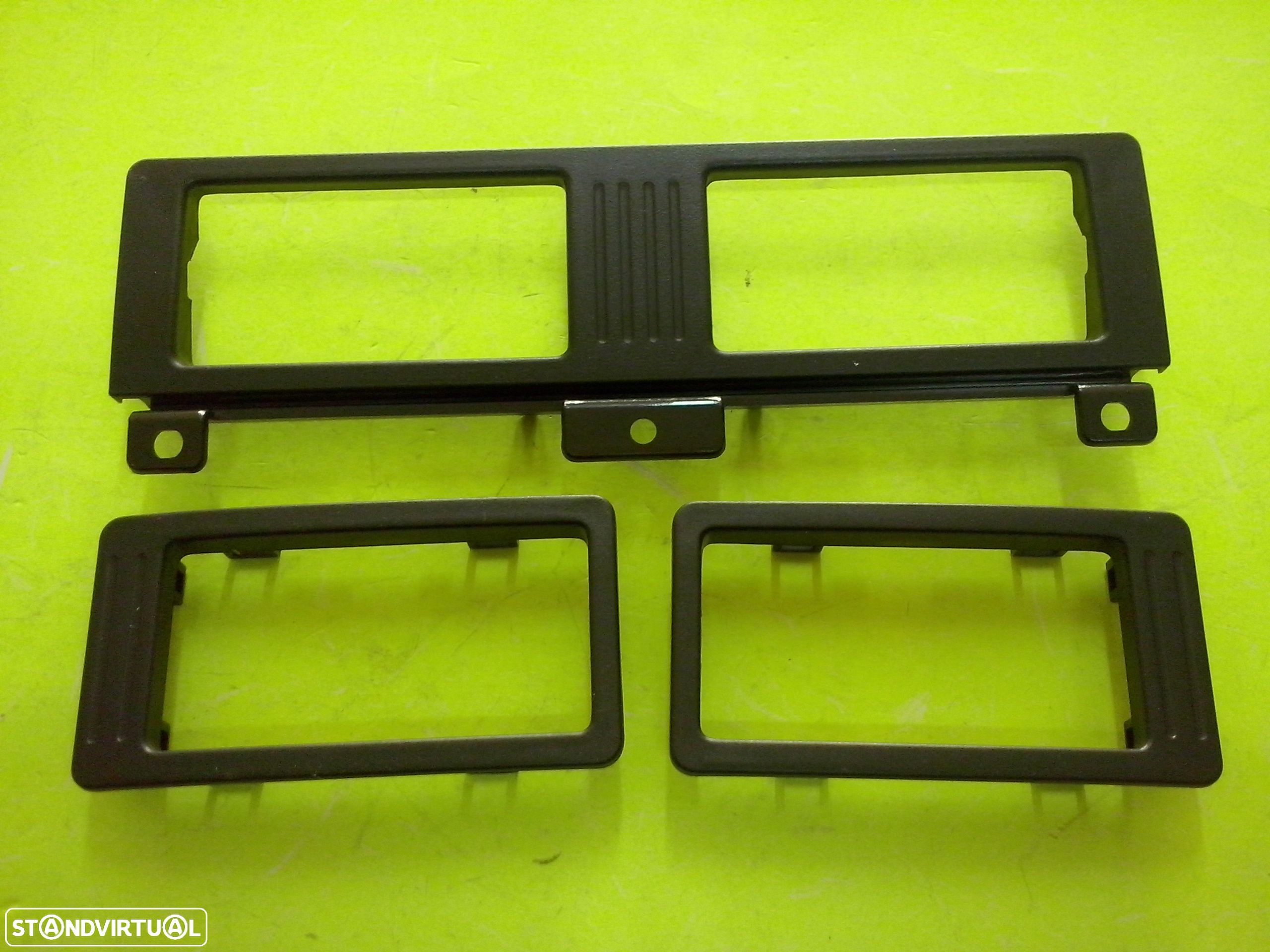 Aros do tablier dos ventiladores Nissan Pickup D21 - 1