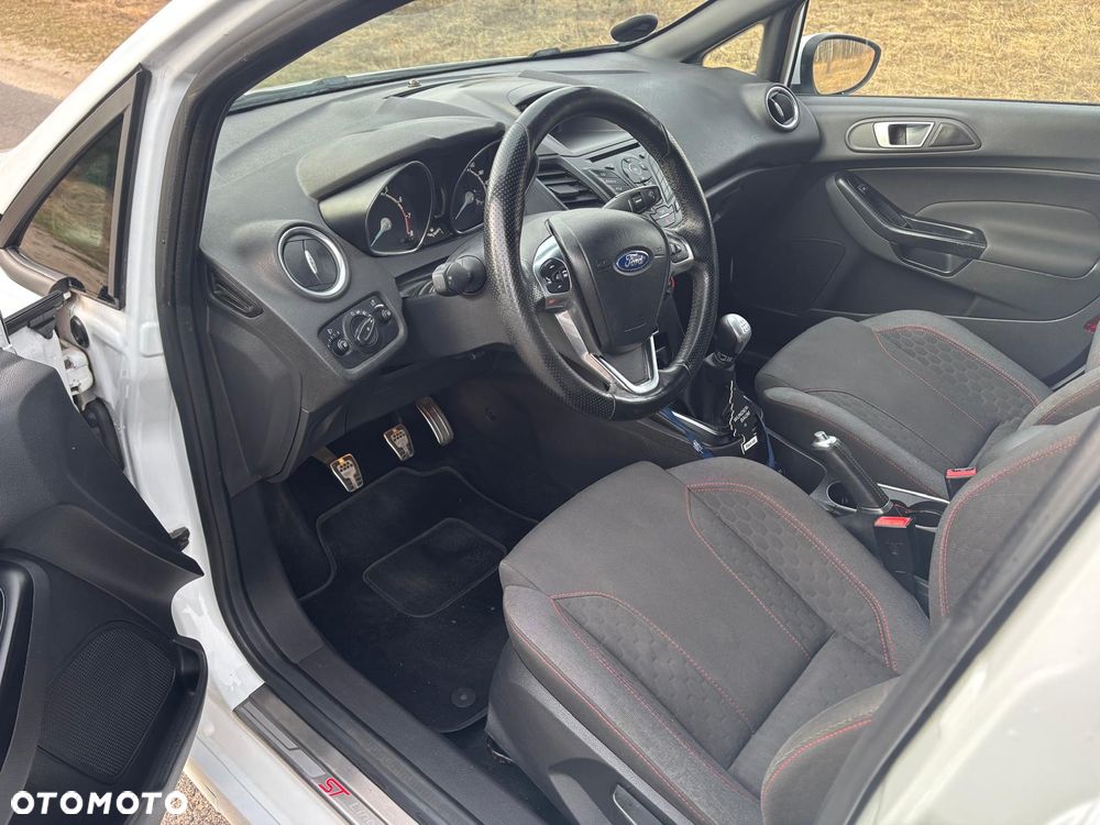 Ford Fiesta 1.0 EcoBoost STart-Stop ST-LINE - 15