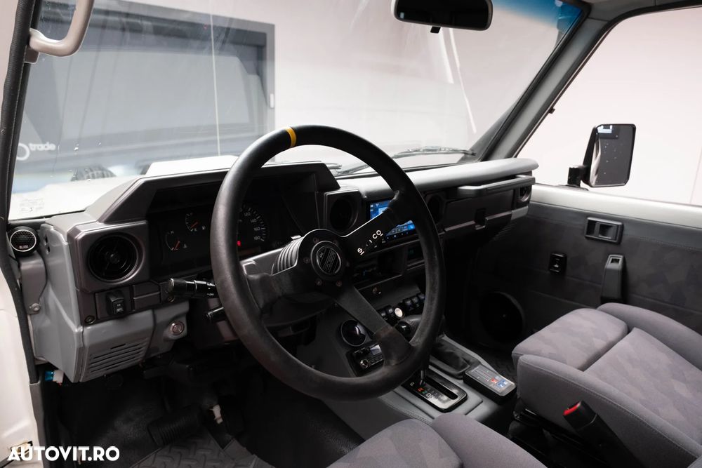 Toyota Land Cruiser - 21
