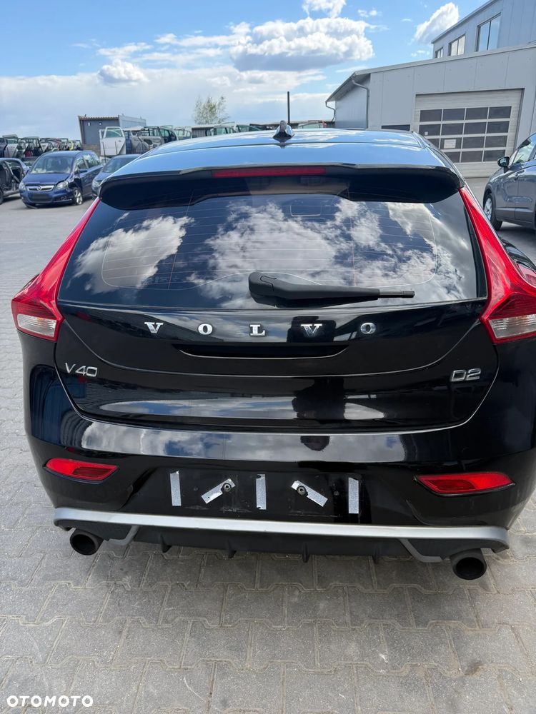 VOLVO V40 II 2014 ROK 717-46 KLAPA BAGAŻNIKA KOMPLETNA W KOLOR
