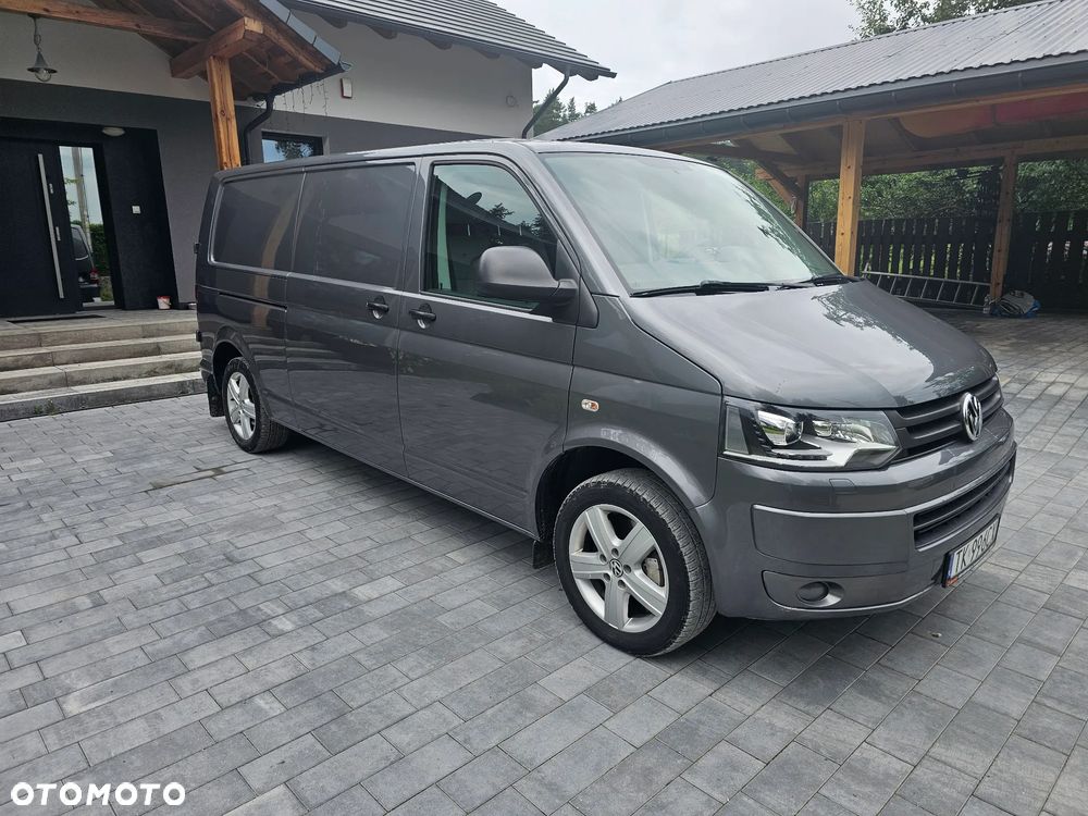 Volkswagen Transporter - 1