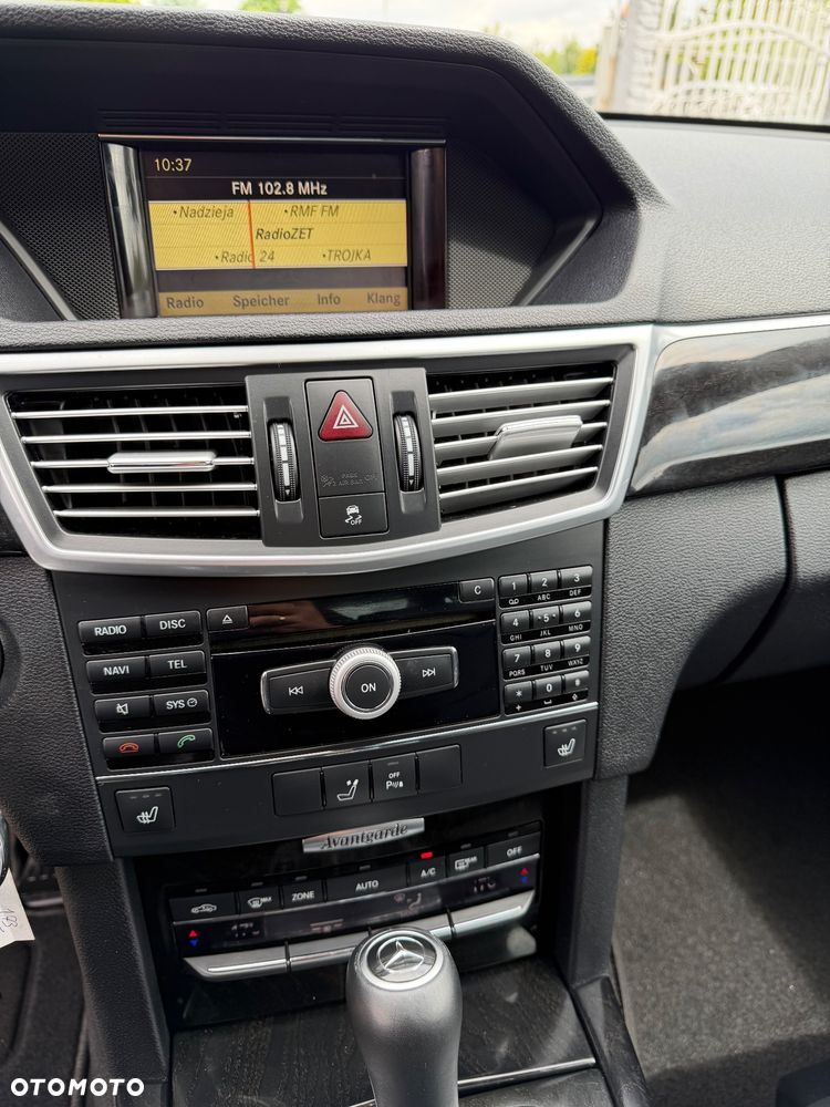 Mercedes-Benz Klasa E 200 CGI BlueEFFICIENCY Automatik Avantgarde - 14