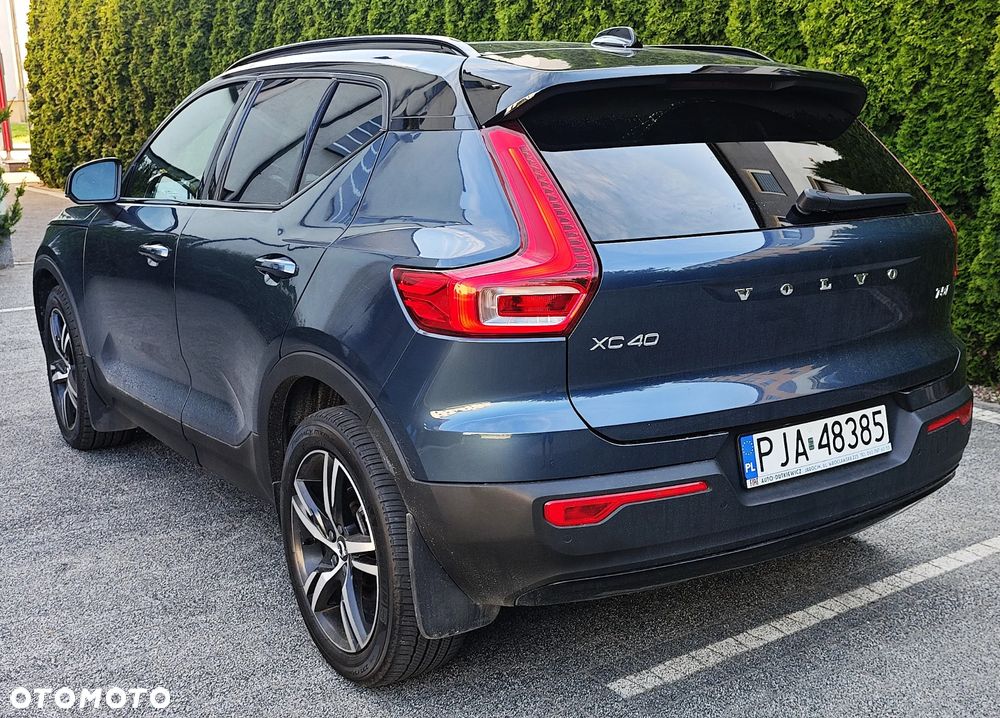 Volvo XC 40 T5 AWD Geartronic R-Design - 3