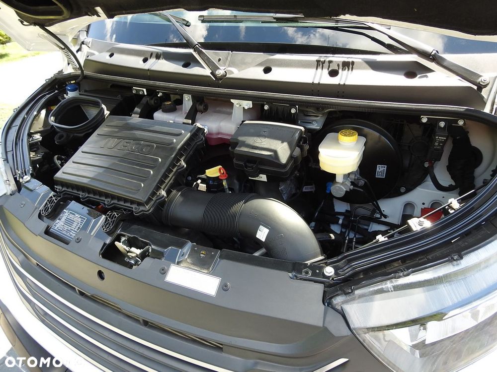 Iveco DAILY 35S18 NOWY PLANDEKA 8 PALET TEMPOMAT NAWIGACJA LEDY AUTOMAT HI-MATIC GWARANCJA PRODUCENTA  180KM - 26