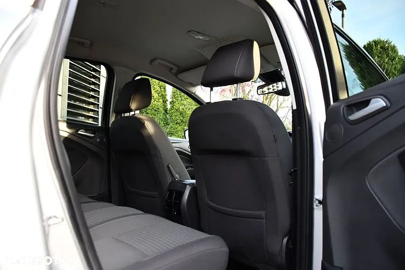 Ford C-MAX 2.0 TDCi Start-Stop-System Titanium - 20