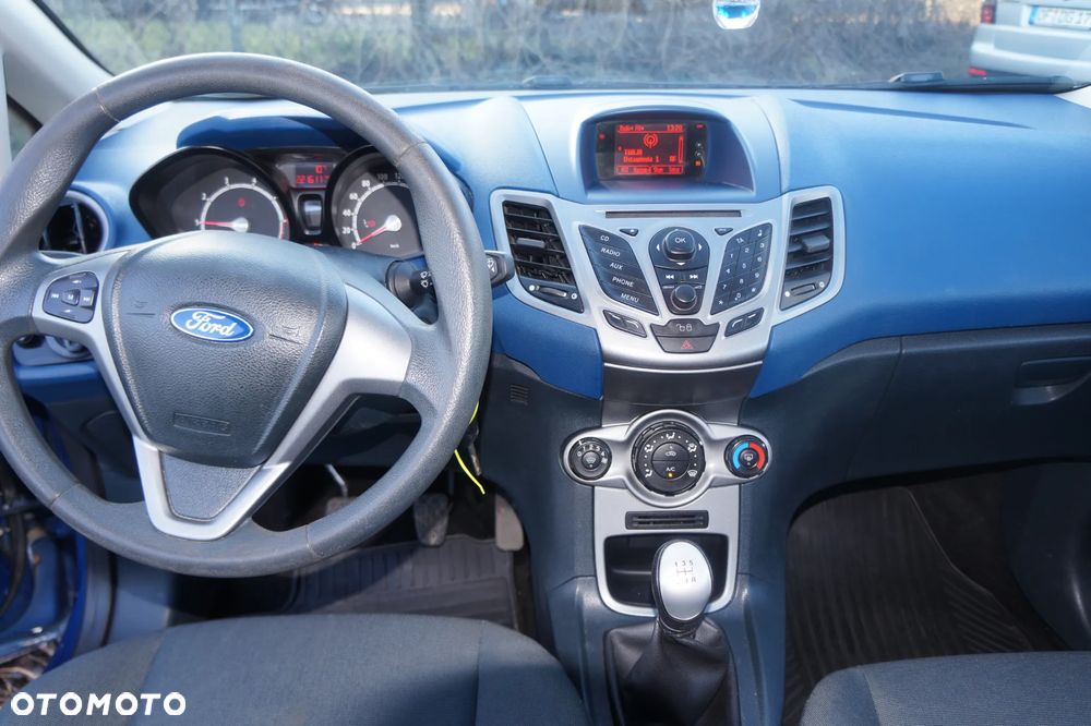 Ford Fiesta - 13