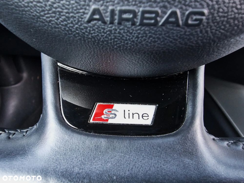 Audi A6 Avant 2.0 TDI Ultra S tronic - 35