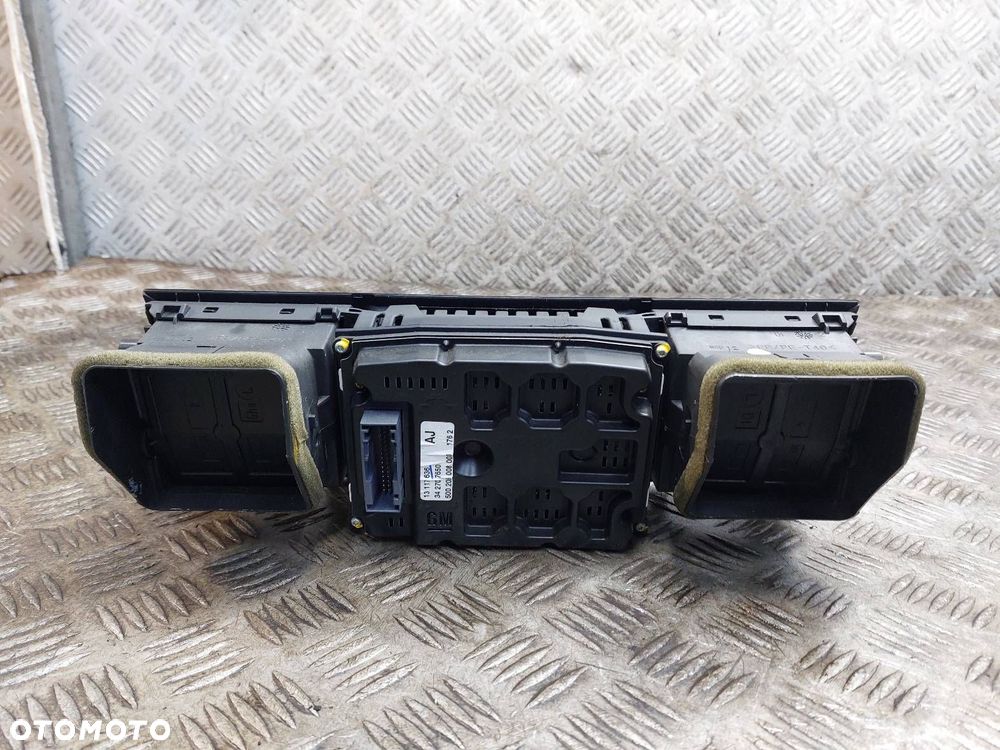 WYŚWIETLACZ + KRATKI NAWIEWU OPEL VECTRA C 13117636 09177133 - 3