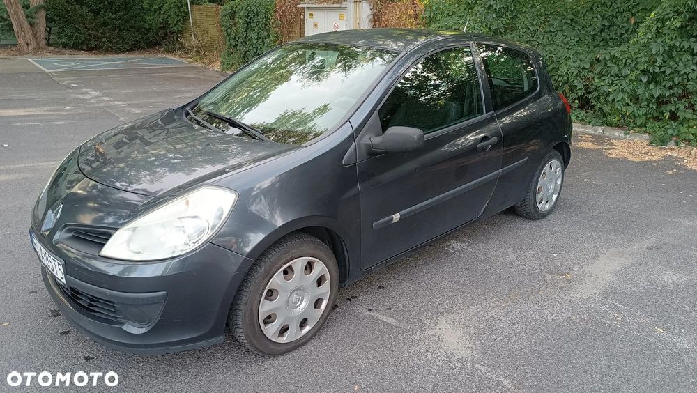Renault Clio - 1