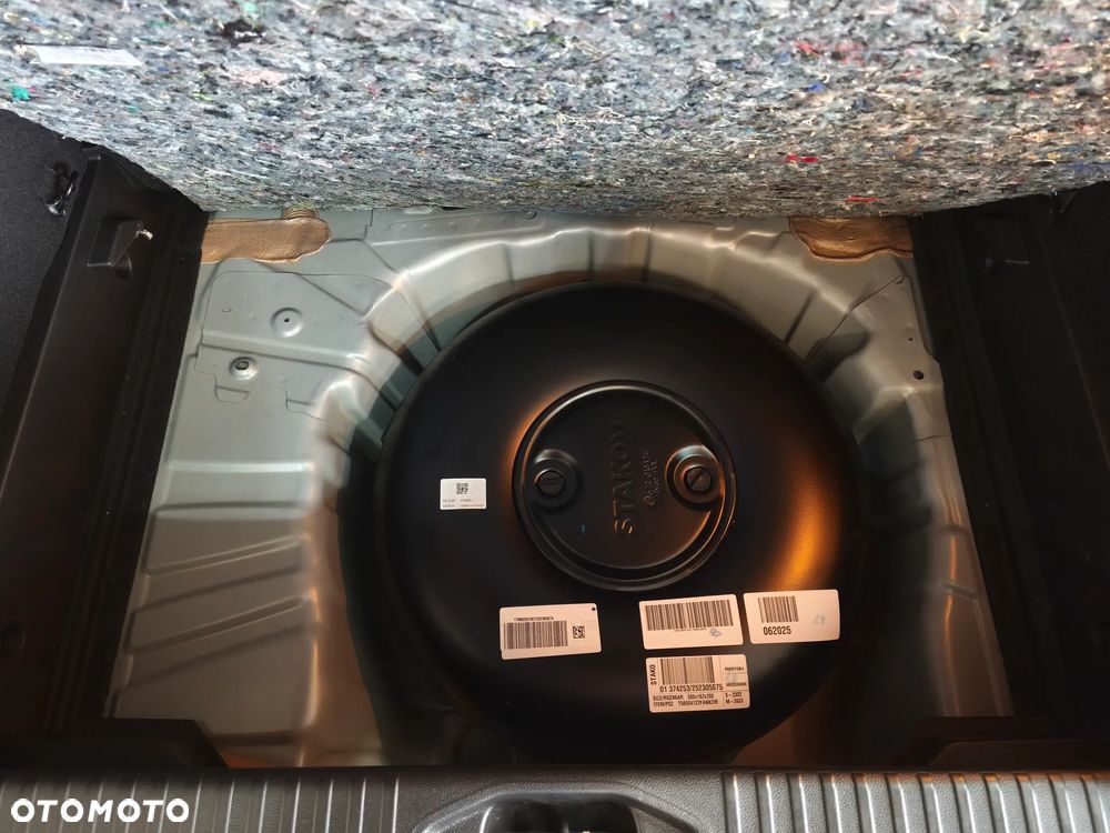 Mitsubishi Colt 1.0T Invite Style Cold - 16