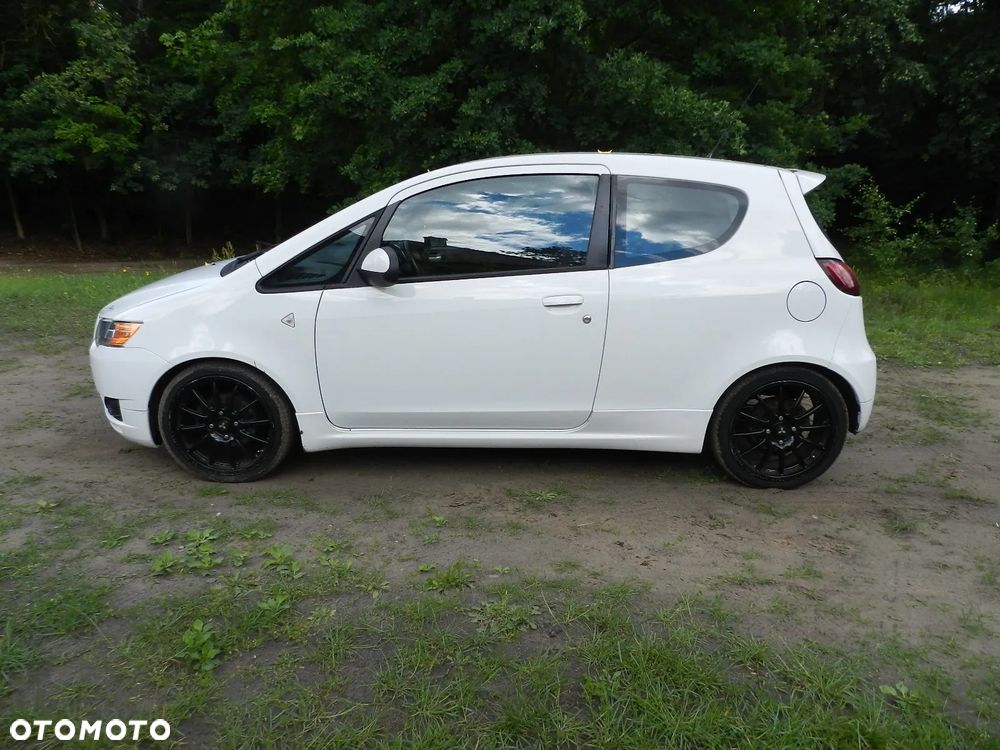 Mitsubishi Colt - 10