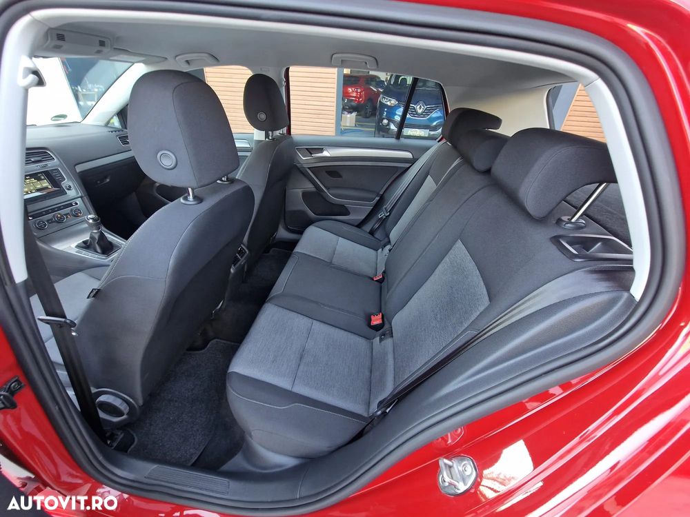 Volkswagen Golf 1.2 TSI BlueMotion Technology Comfortline - 13