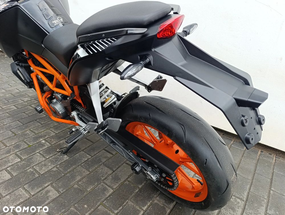 KTM Duke - 17