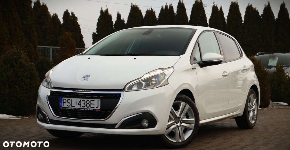 Peugeot 208 - 10