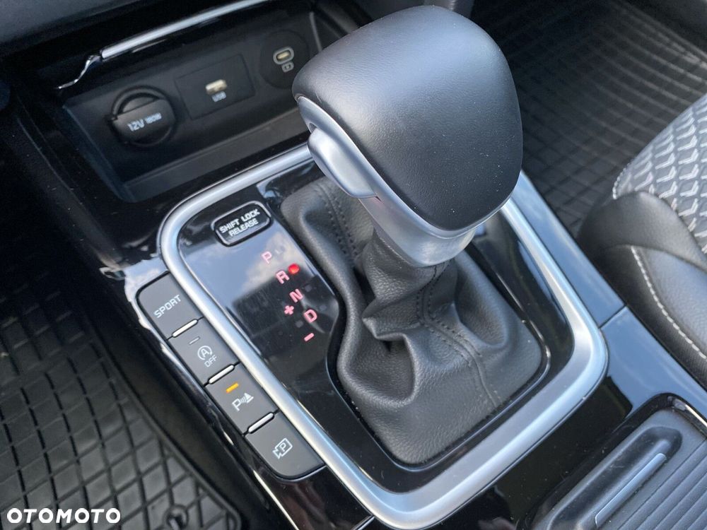 Kia Ceed - 27