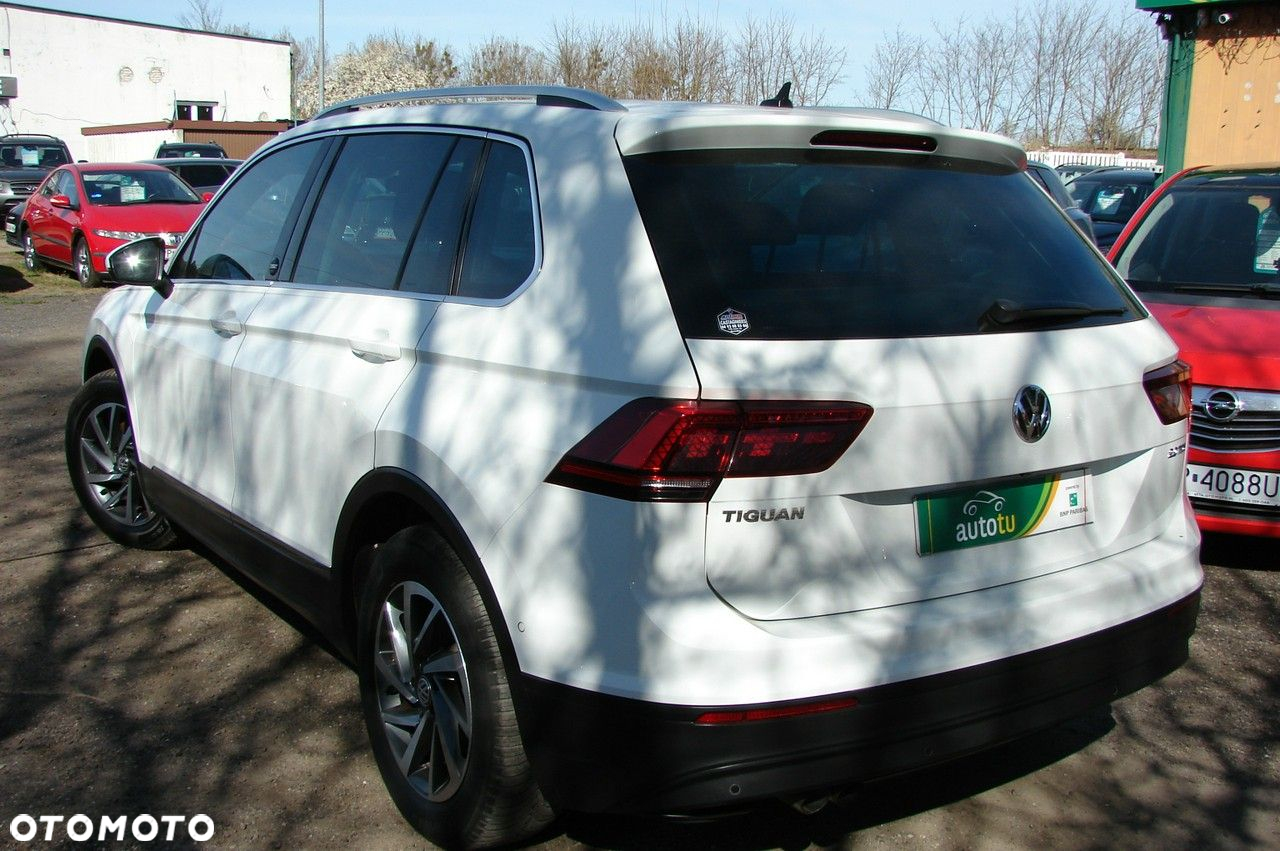 Volkswagen Tiguan - 4