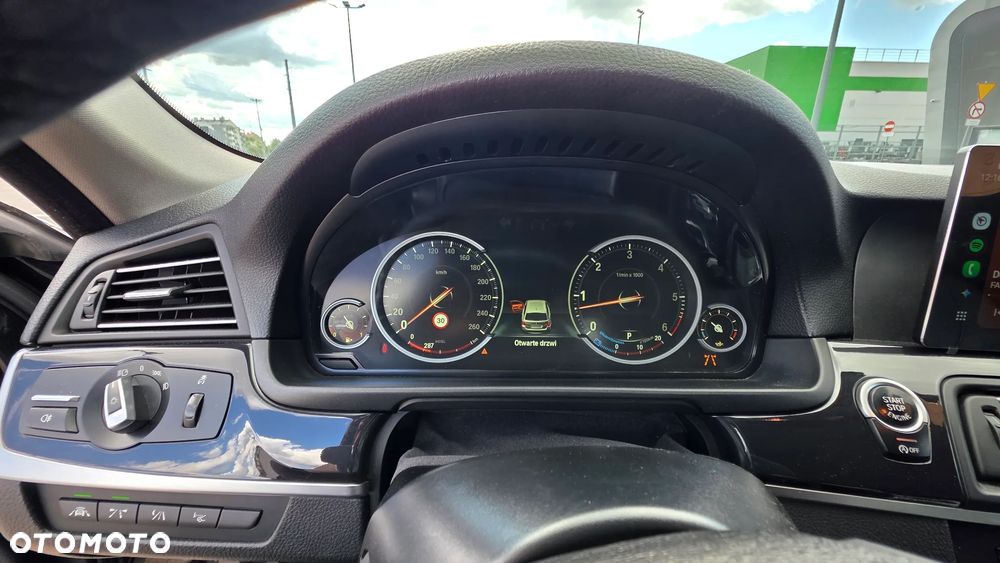 BMW Seria 5 530d xDrive Luxury Line - 17