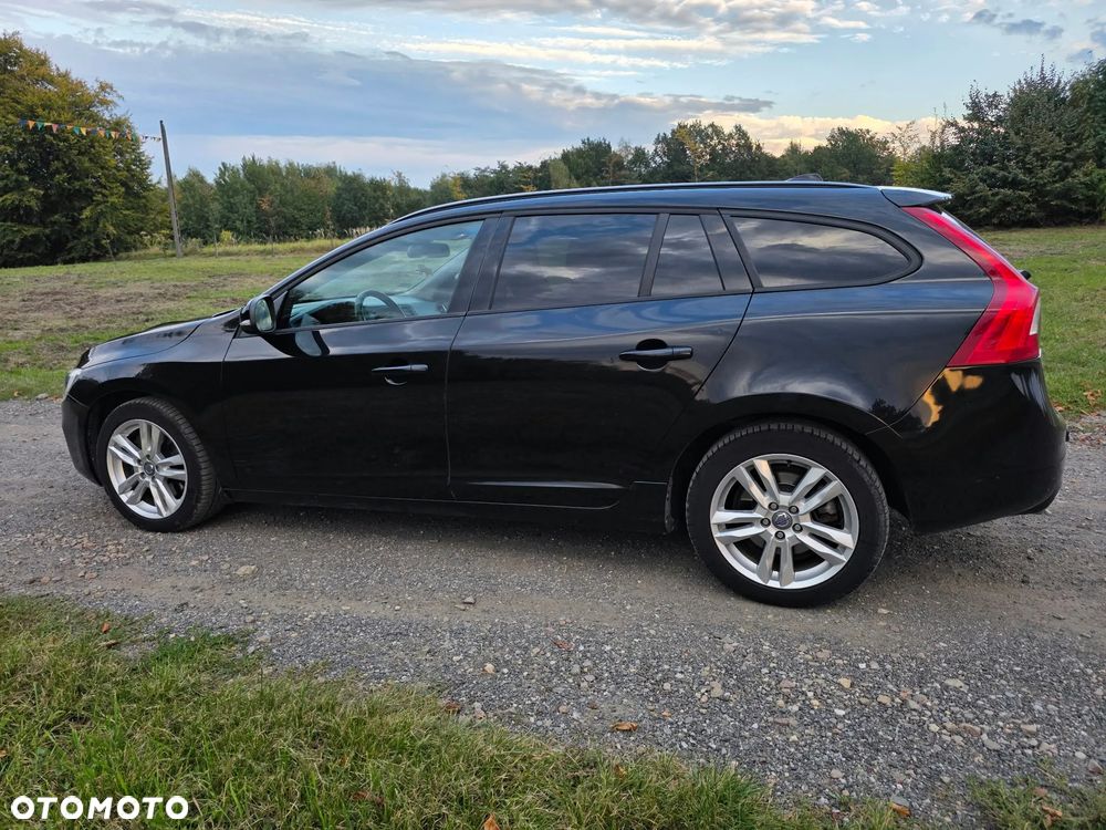 Volvo V60 2015 photo 3