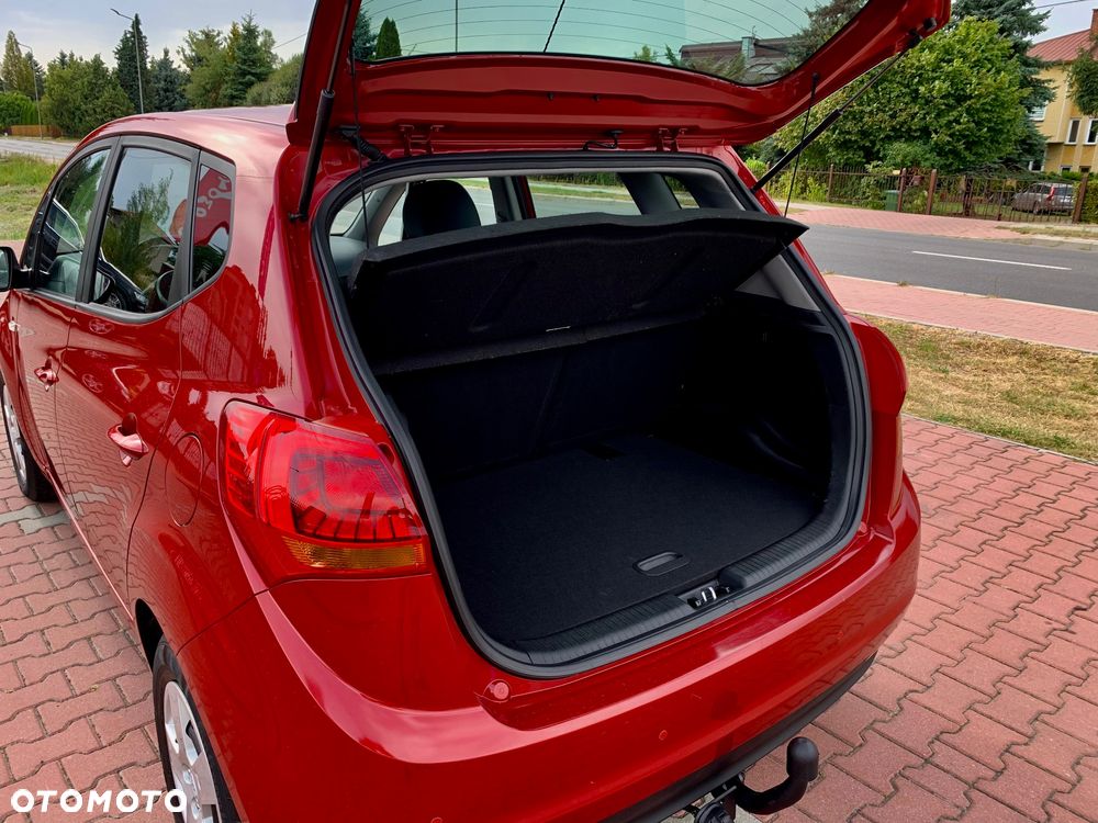 Kia Venga 1.4 CVVT UEFA EURO 2016 - 14