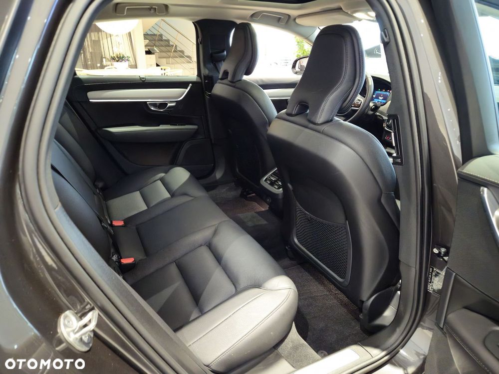 Volvo S90 - 33