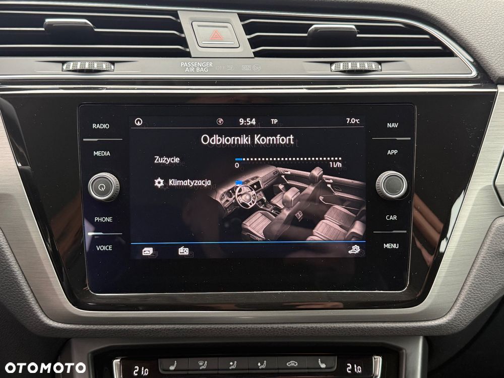 Volkswagen Touran 2.0 TDI SCR DSG ACTIVE - 19