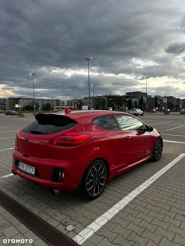 Kia Ceed 1.6 T-GDI GT XL - 6