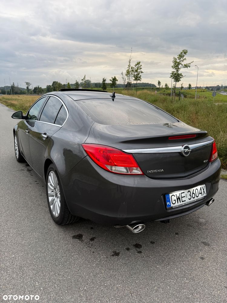 Opel Insignia 2.8 V6 Turbo 4x4 Automatik Cosmo - 11