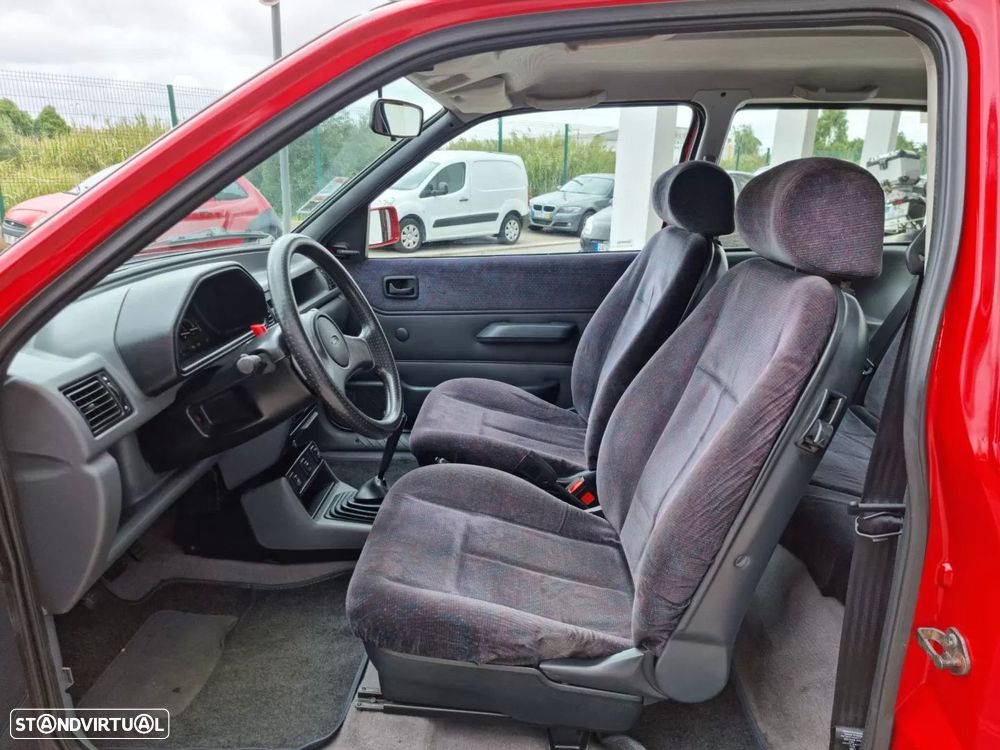 Ford Fiesta XR2i 1.6 16V - 8