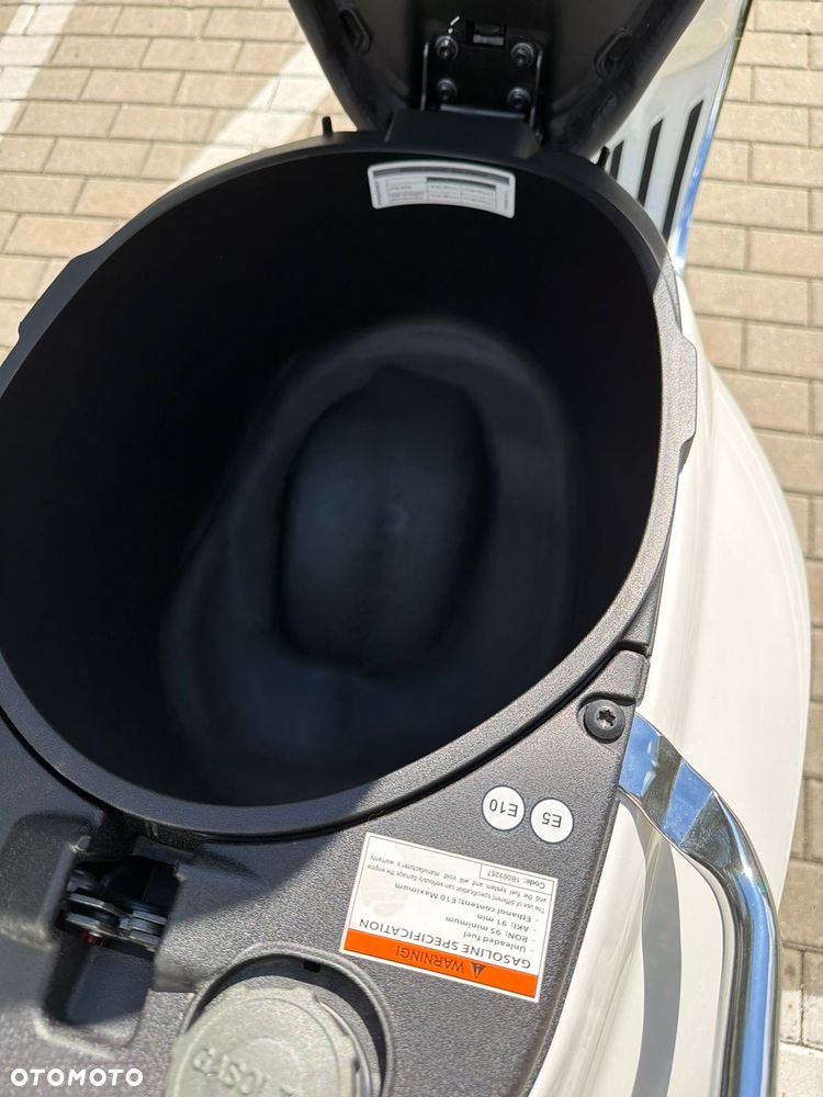 Vespa Sprint - 10
